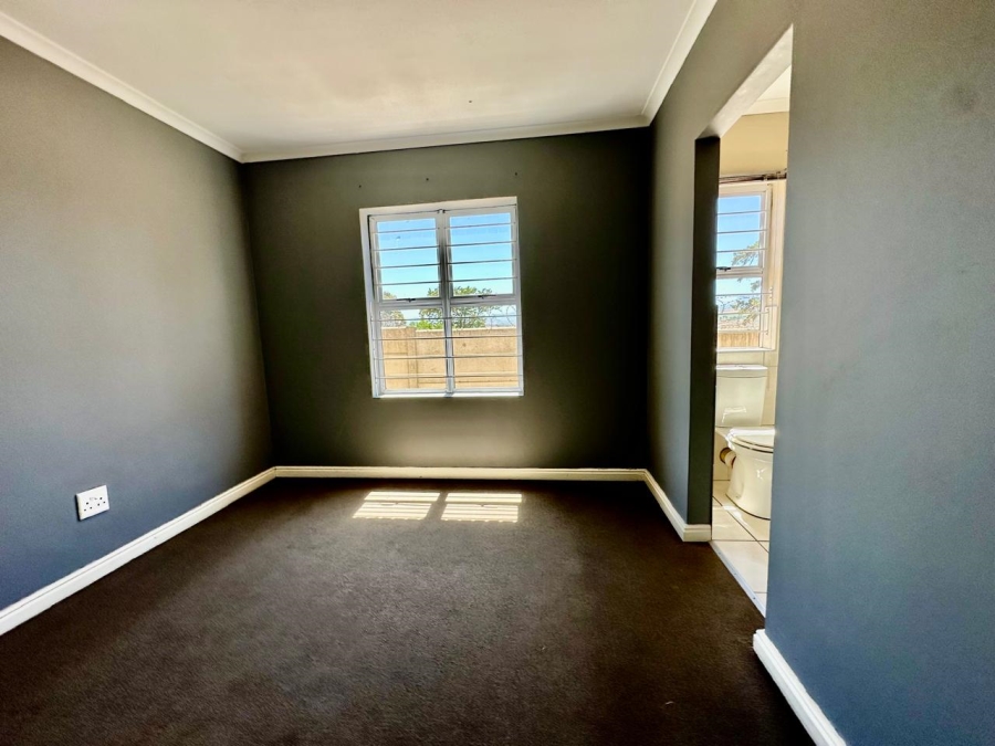 3 Bedroom Property for Sale in Normandie Western Cape